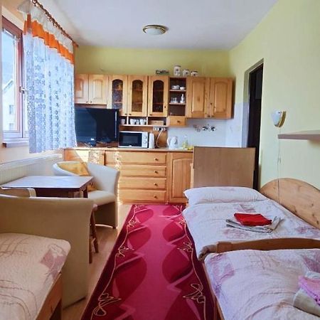 Homestay Machom Oscadnica Eksteriør bilde